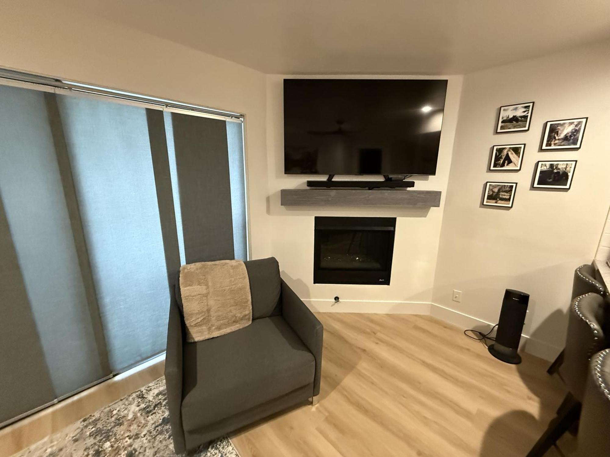 Yosemite West Condos エクステリア 写真